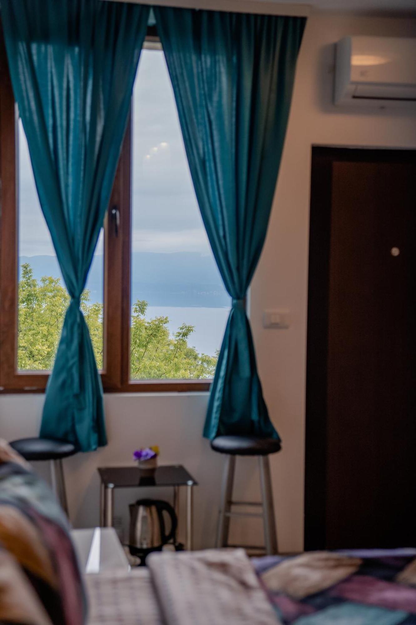 Apartments Bravo オフリド エクステリア 写真